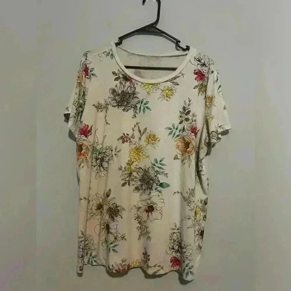 Torrid Super Soft Knits Womens Crew Neck Short Sleeve Tee Size 2 Floral